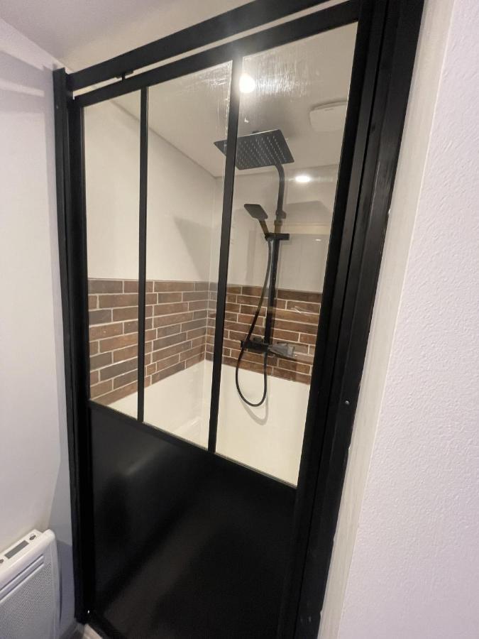 Villa Kiara Hebergements Cusset Eksteriør billede
